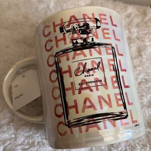 Fashion Amanda Greenwood Chanel Coffee Mug NWT